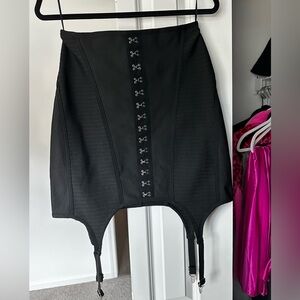 Sleek Black Hook-Detail Pencil Skirt